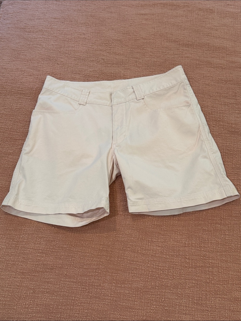 Helly Hansen size 30 wm’s W31.75L6 Light pink Shorts